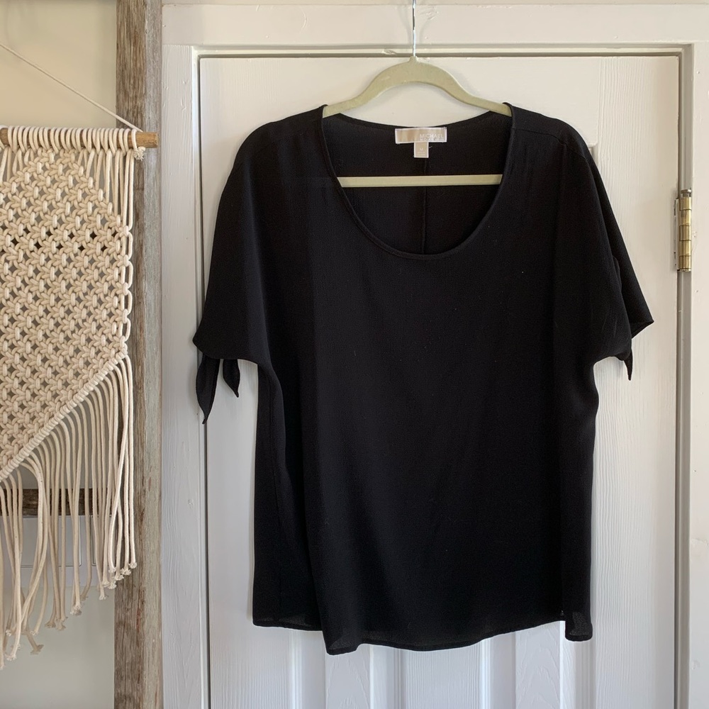MICHAEL Michael Kors Black Short Sleeved Blouse
